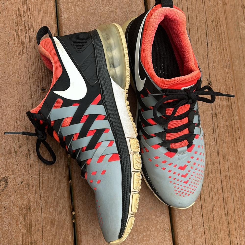 Nike Shoes - Picture 3 of 4